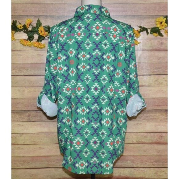 Lucky & Blessed Green Aztec Western Button Down Top Shirt Ladies M Cute Buttons - Picture 10 of 15
